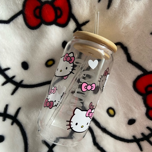 Custom Hello Kitty Cup - Picture 4 of 12
